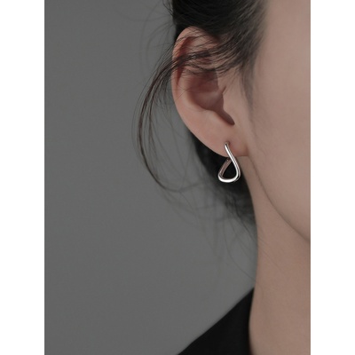 925银质素圈耳针2024年新款女小众设计感耳环高级感耳饰