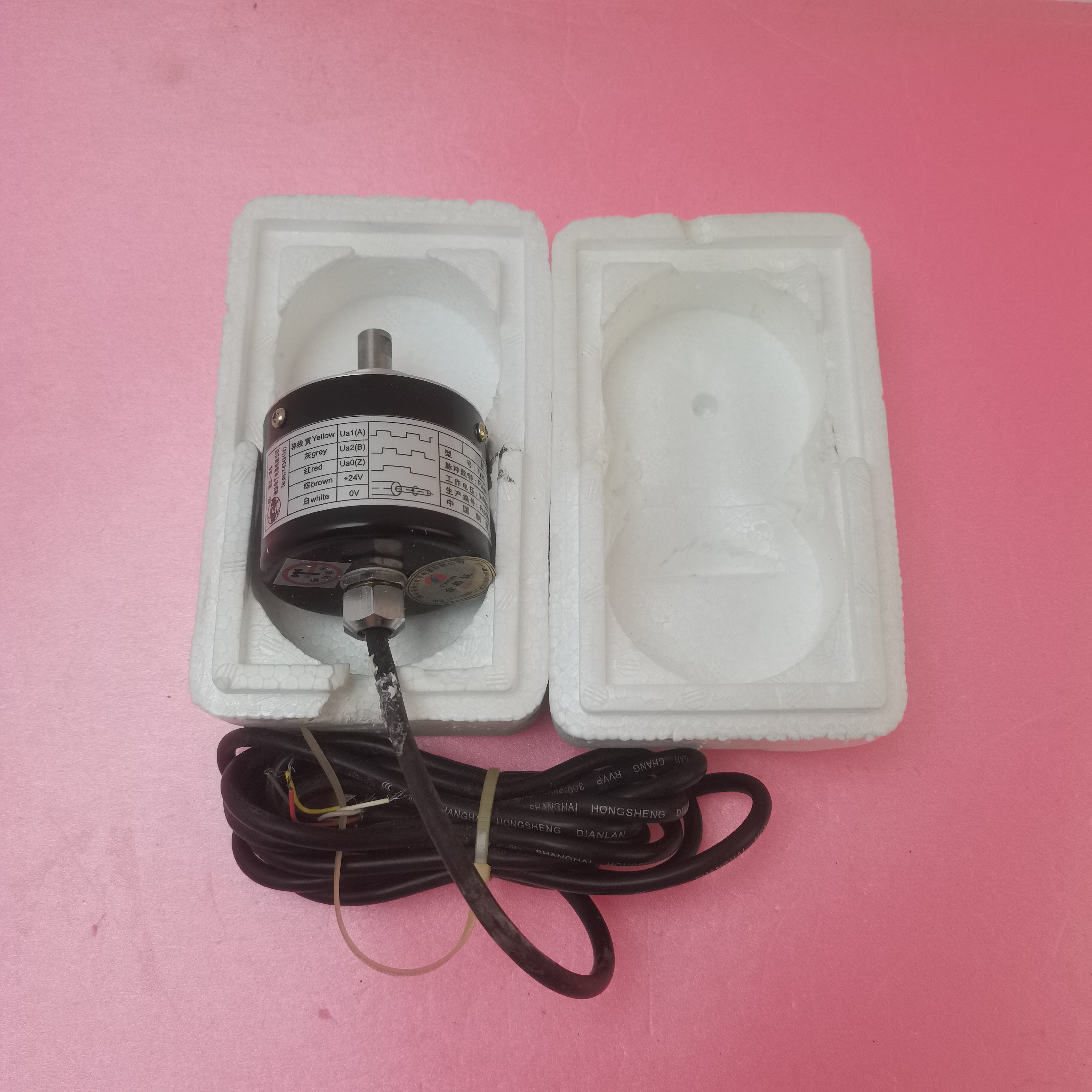 现货全新通达TBM-609250P24VW轴编码器250PULSE/R原装库存实拍