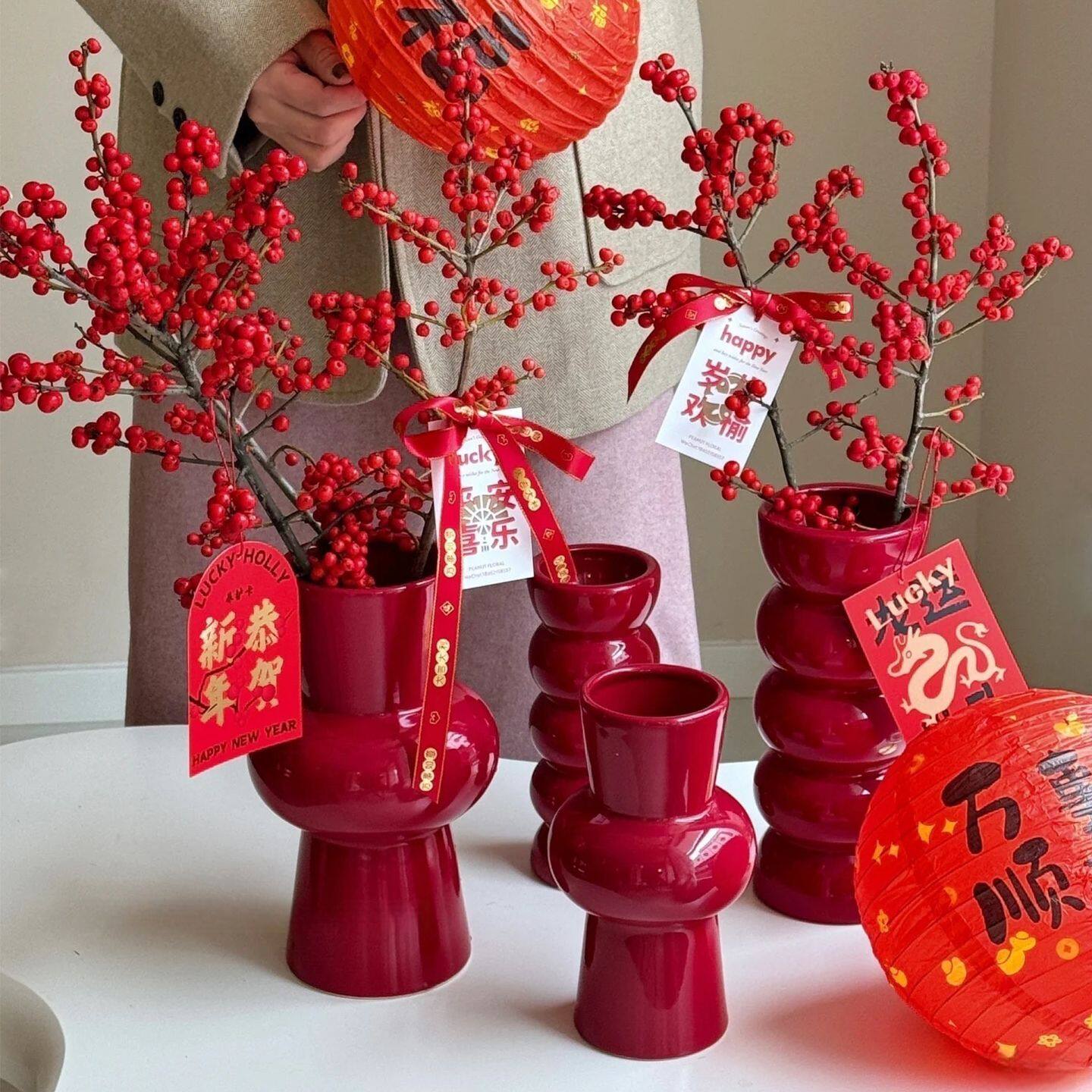 种满鲜花北美冬青花瓶红色玻璃简约陶瓷花瓶水养插花瓶子装饰摆件