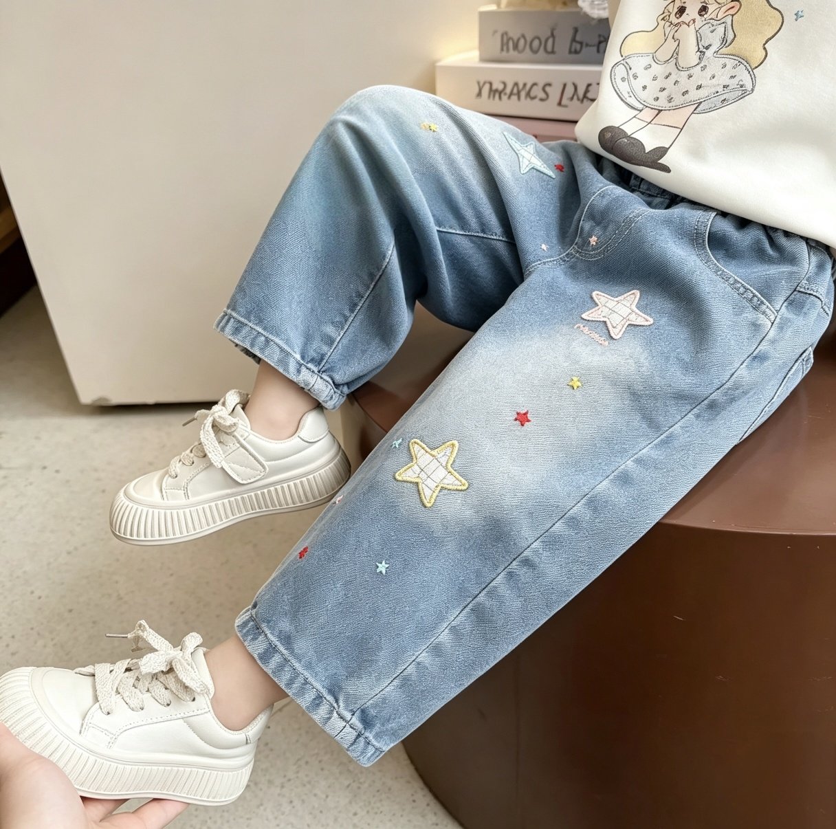 女童多巴胺贴布星星刺绣软牛仔裤
