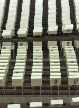 R82DC3220SH60J 63V0.22UF 220nf KEMET集美  薄膜电容器  5mm