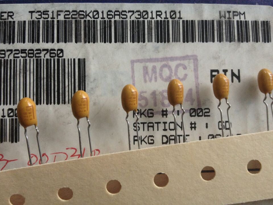 T351F226K016AS7301 钽质电容器-固体铅 16V22uF 10% 基美KEMET