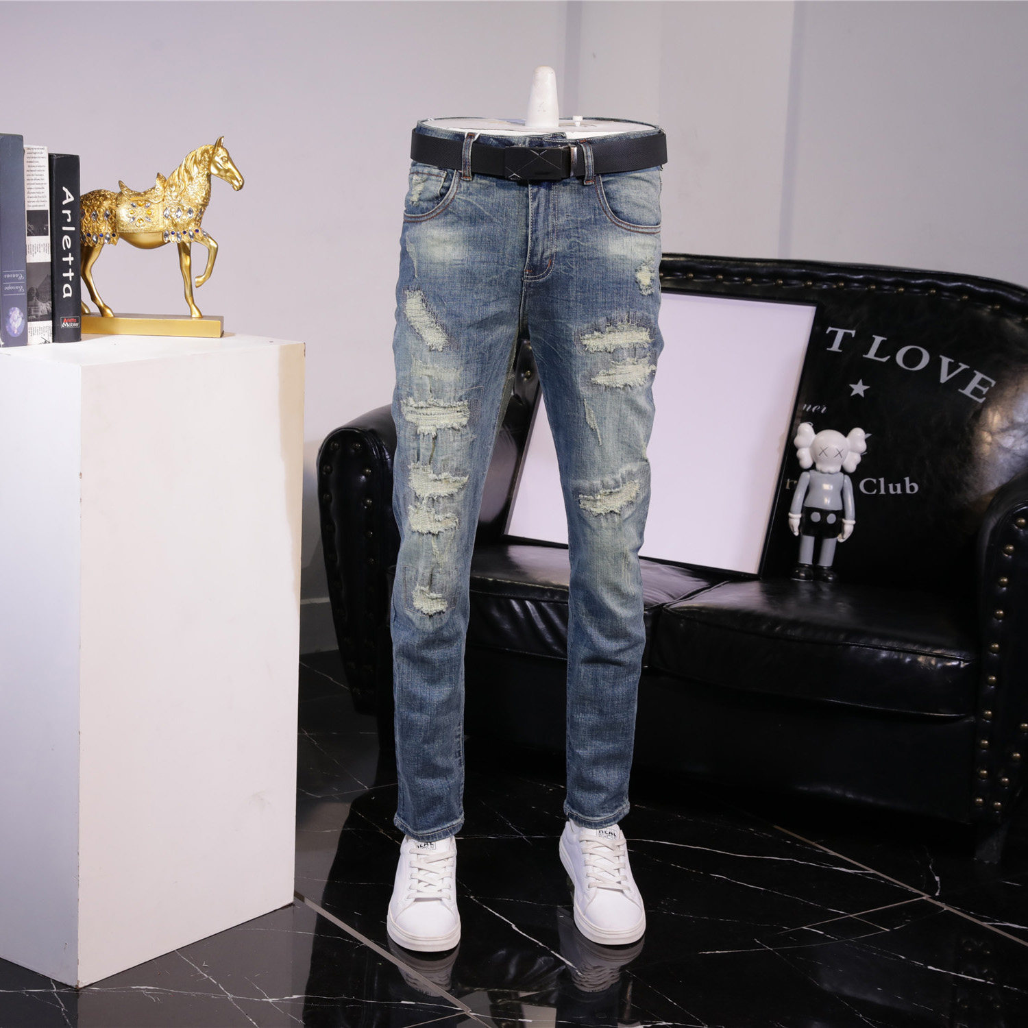 春秋复古高端牛仔裤男怀旧时尚弹力修身小脚长裤男破洞补丁做旧