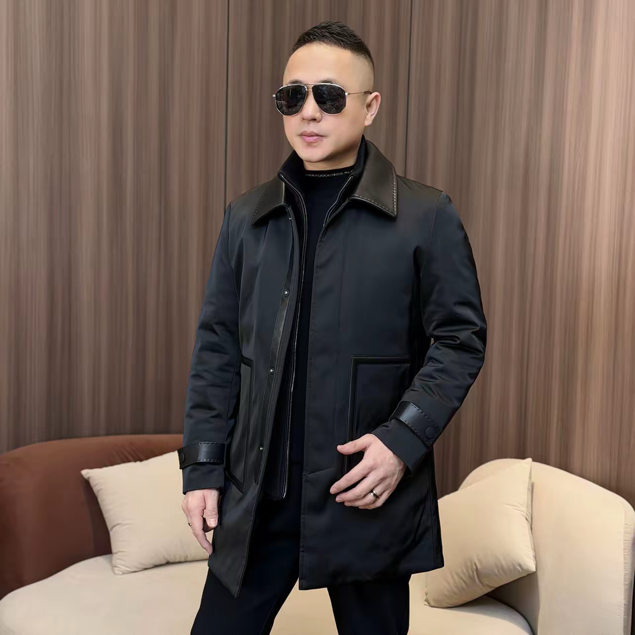 2025冬季新品中长款羽绒服风衣欧货高端修身休闲真皮拼接90白鹅绒