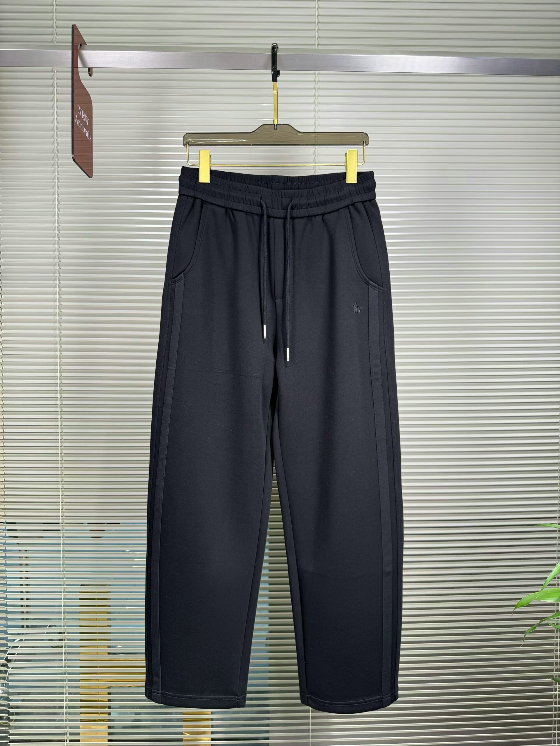 2025秋季新品直筒运动时尚休闲裤男欧货高端马球刺绣宽松阔腿裤男