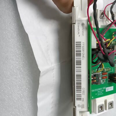 英飞凌FF600R12ME4模块 功能包  有一块有裂纹 另