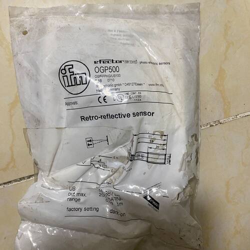 易福门光电传感器OGP500