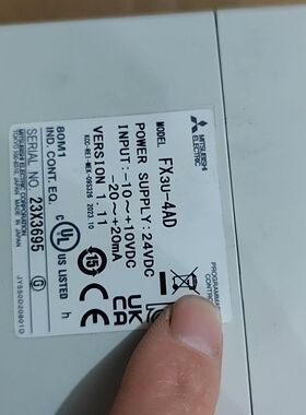 PLC模块 FX3U-4AD 末使用  。好