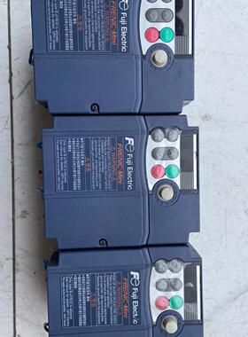 FRN0002C2S-4C 变频器 功能包好 实物拍摄