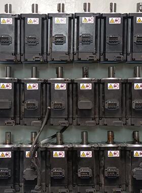 汇川 400W电机 MS1H4-40B30CB-A331Z