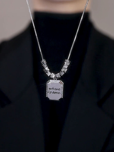 韩国新款方块字母项链女ins小众设计轻奢百搭时尚银色气质锁骨链