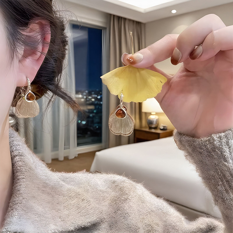 高级感独特设计咖金色镂空蝶翼流苏耳扣小众简约气质银杏叶耳坠女