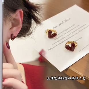 安卡拉红爱心耳扣精致小巧日常通勤简约百搭耳钉高级韩版小众耳饰