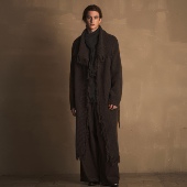 吟游诗人 TAM TUAS 羊驼绒羊毛混纺荡领流苏提花重磅毛织大衣