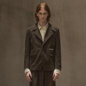 TAM 黑巧棕酵素麂皮巴洛克雕花领夹绒破坏西装 TUAS 罗密欧