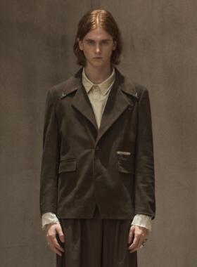 TAM TUAS【罗密欧】黑巧棕酵素麂皮巴洛克雕花领夹绒破坏西装