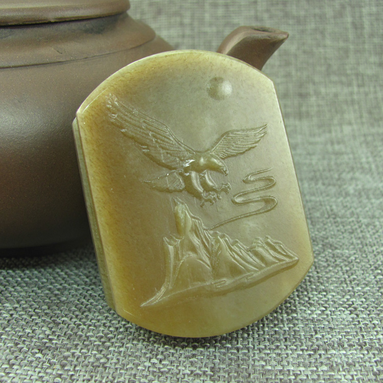 送鉴定证书和田玉鹰皮带扣腰扣