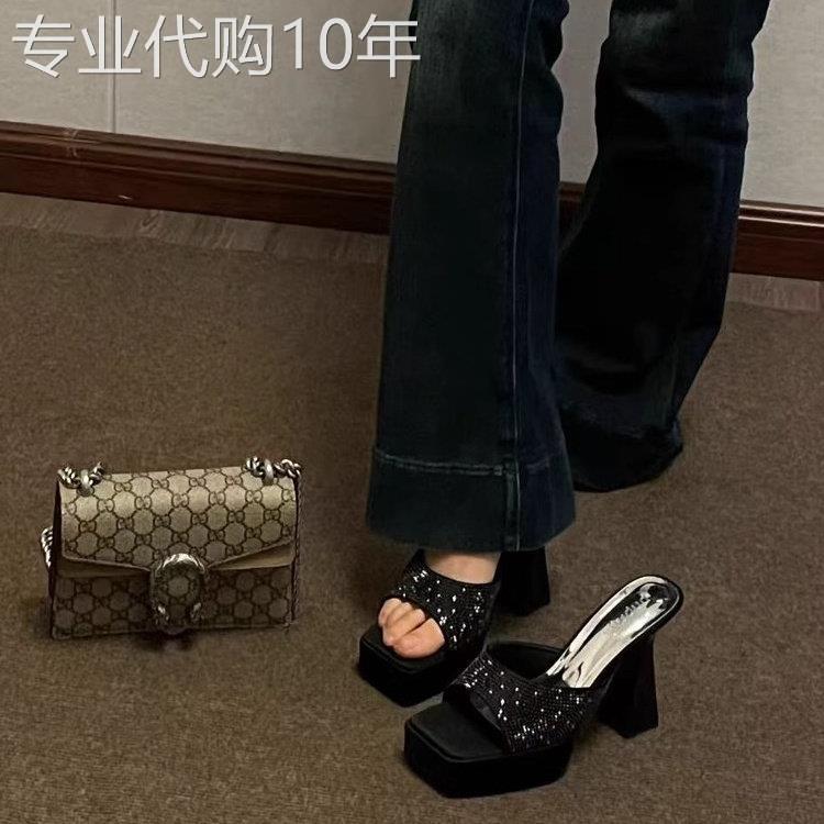 防水台超高跟露趾凉拖鞋女夏季外穿2026新款性感水钻一字粗跟凉拖