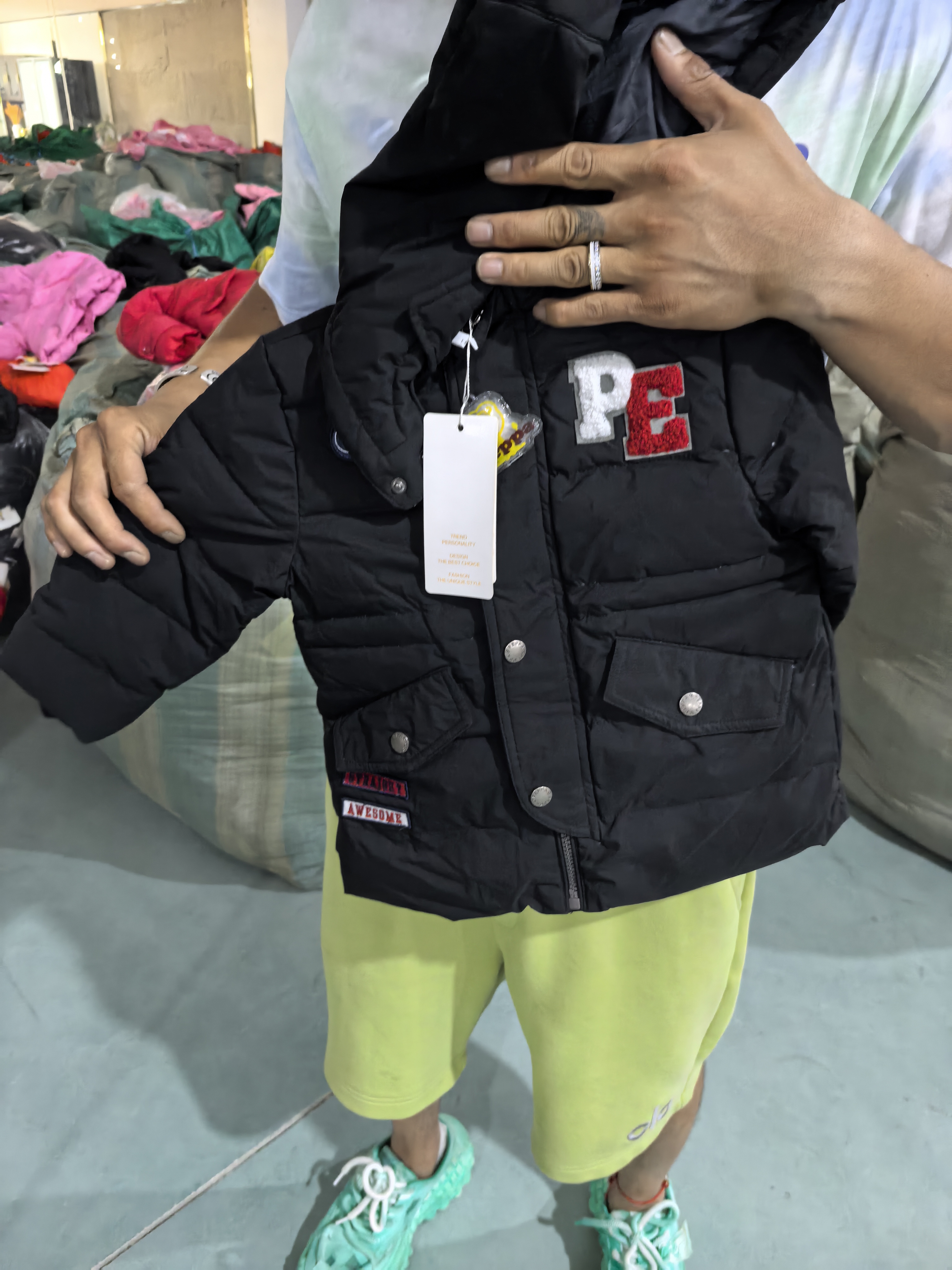24年春秋款男童纽扣拉链连帽羽绒服