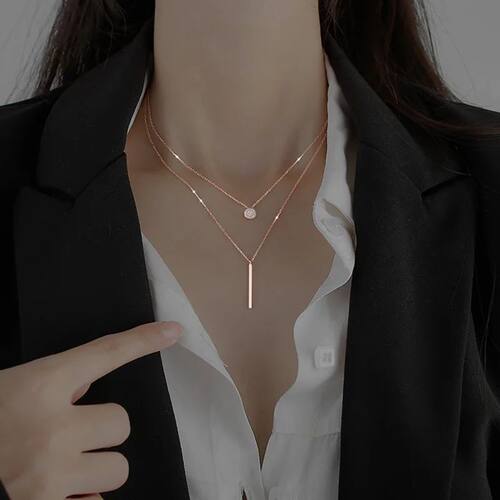 LATS New Shiny Round Plate Necklace Rose Rose Gold Colo