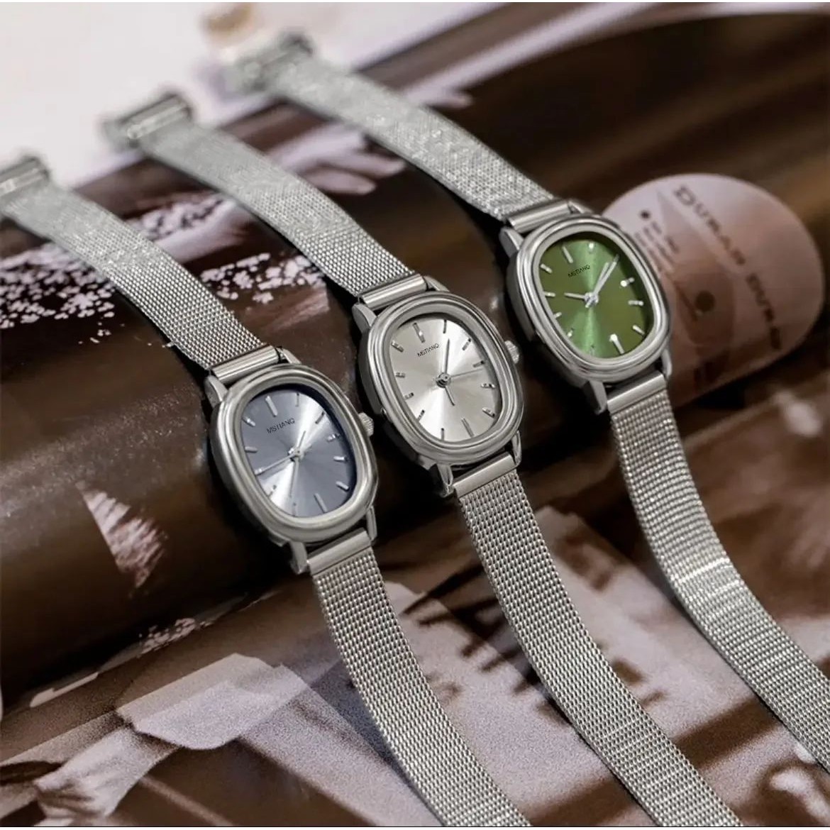 New Elliptic Watch Women Reto Fashion Ladies Quatz Wist