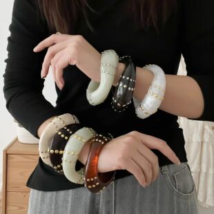 Exaggerated Oversized Studs with Irregular Brown and White