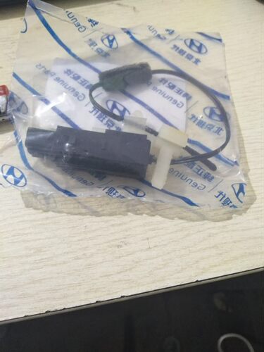 适配伊兰特途胜赛拉图悦动索纳塔瑞纳朗动热敏电阻温度温控开关