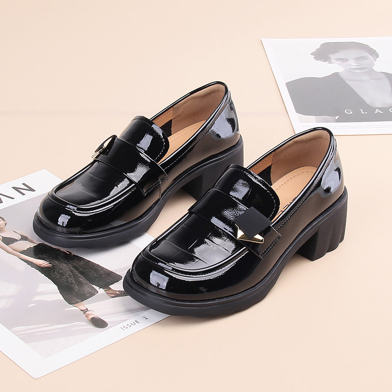 嘉俪多女欧美单鞋漆皮中口圆头粗中跟乐福鞋金属2026新款春季时尚,女鞋,乐福鞋（豆豆鞋）,淘宝优惠券,粉丝福利购,淘宝优惠卷