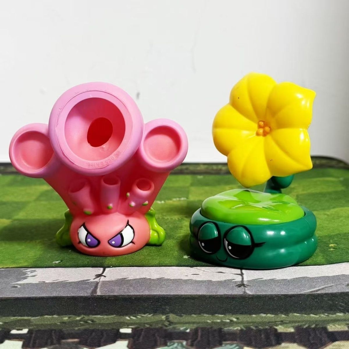 植物大战僵尸游戏仿真模型新款可