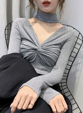 2024年秋装长袖t恤女修身时尚新款交叉v领扭结锁骨上衣挂脖打底衫