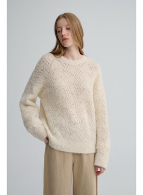 MAISON CECILE羊毛立体针织钩花镂空绒感软糯圆领针织毛衣