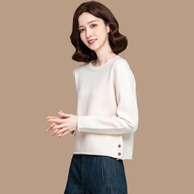 高级感圆领白色毛衣女短款秋冬2025新款百搭针织打底衫高腰小个子