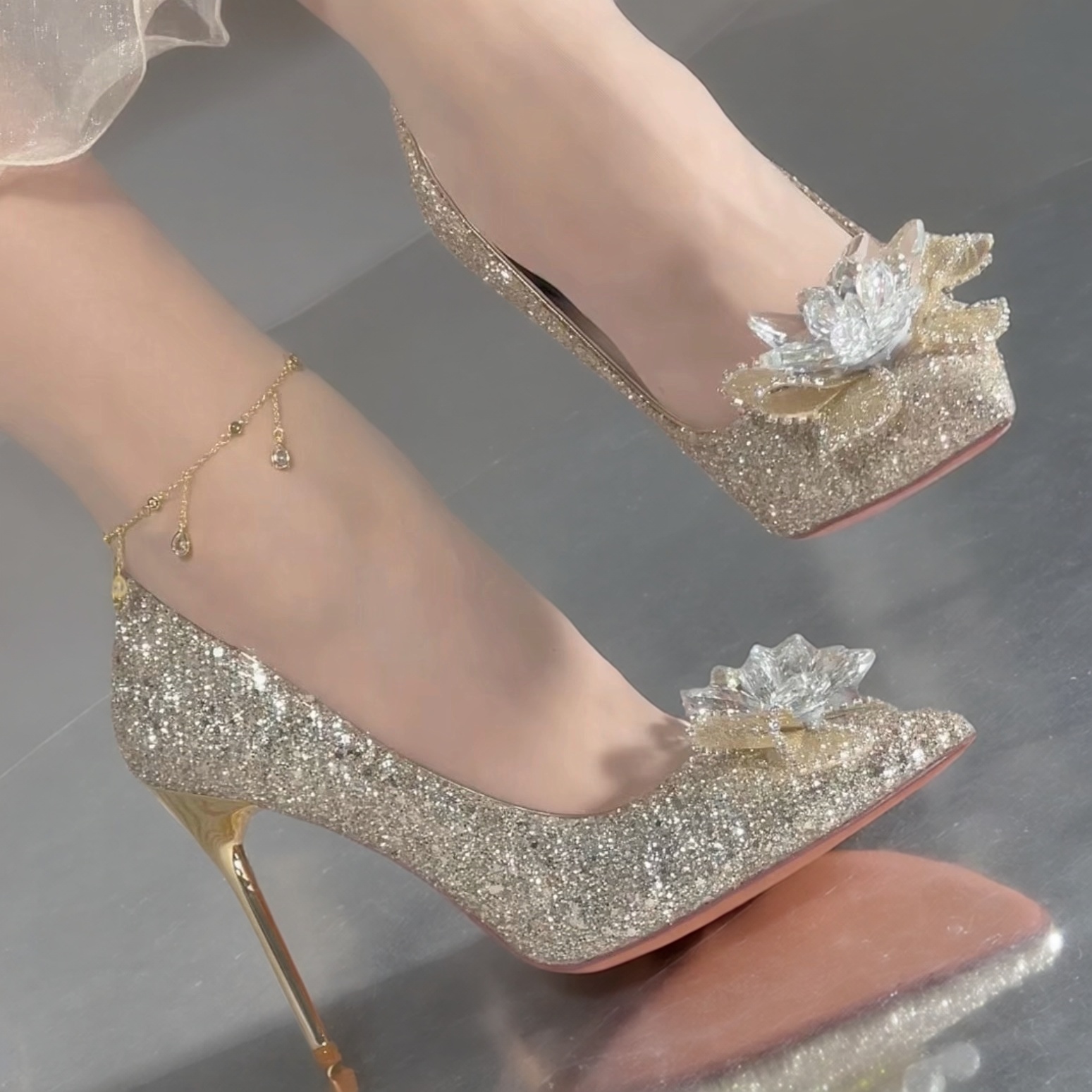 气质女婚鞋绝美百搭鞋18岁成年