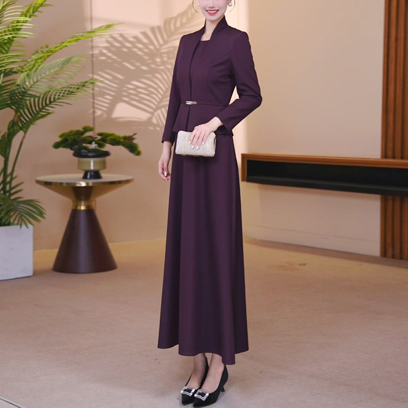 绛紫色立领假两件连衣裙女2026春秋新款修身显瘦裙子气质减龄长裙