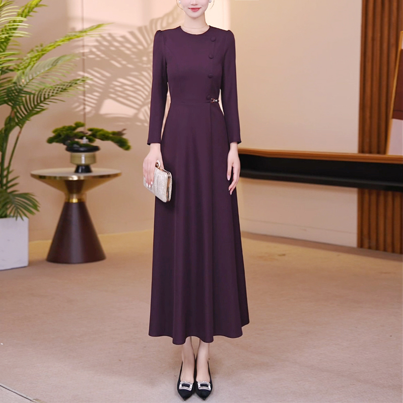 西梅紫修身连衣裙女2025秋冬高级感气质修身减龄显瘦a字大摆长裙