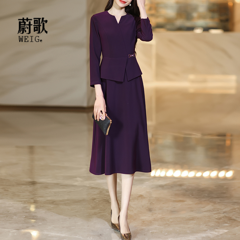 紫色假两件连衣裙设计感2025秋冬新款气质修身显瘦高级感减龄长裙