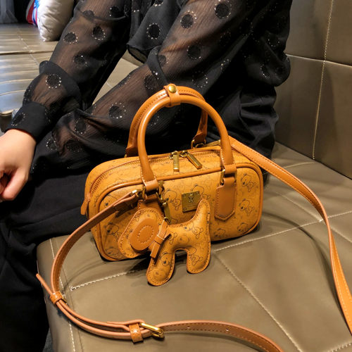 香港品牌时尚轻奢休闲印花枕头包