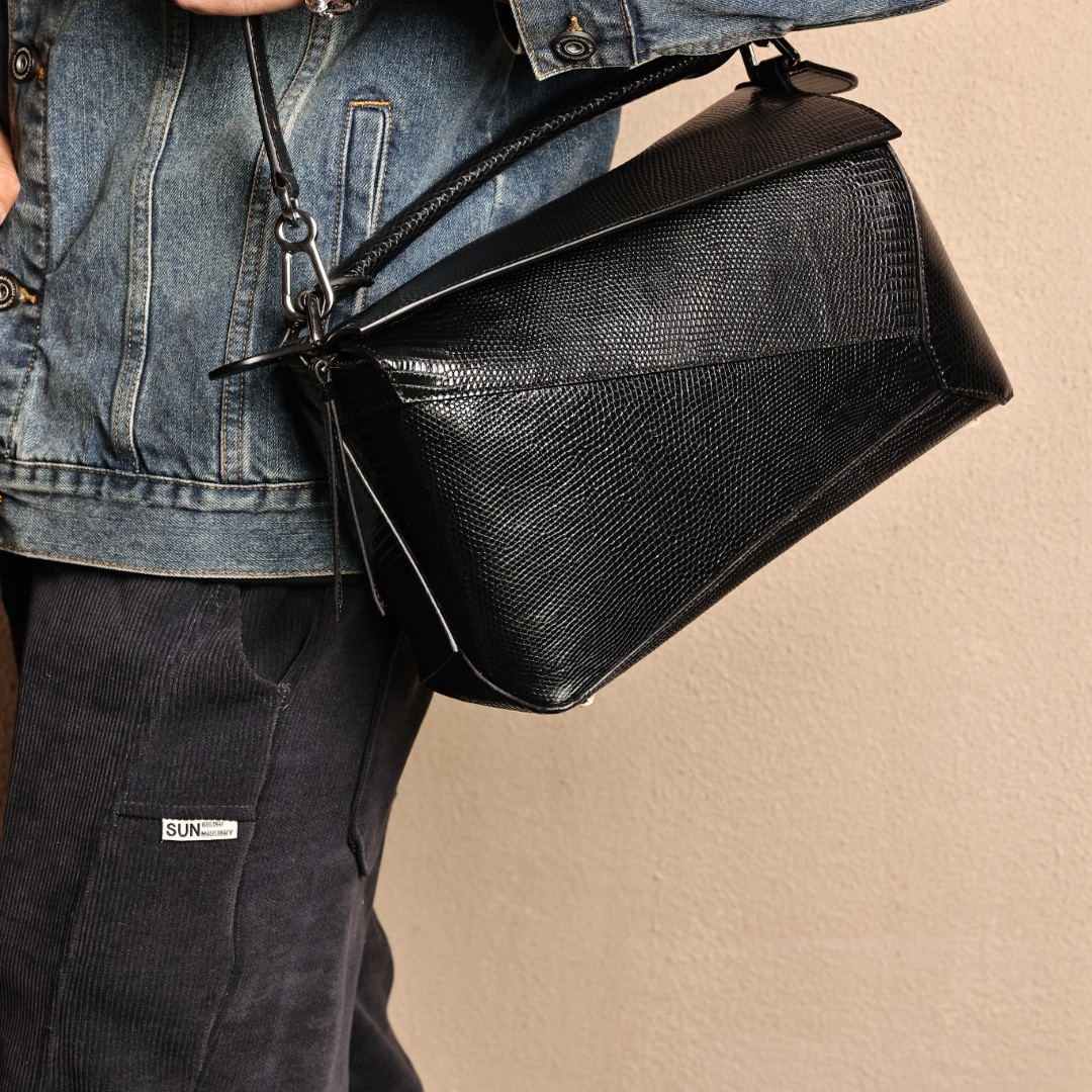 Puzzle29，客订黑色蜥蜴皮