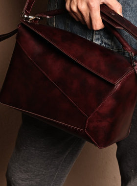 Puzzle29，酒红色博物馆擦色小牛皮，客订出货。