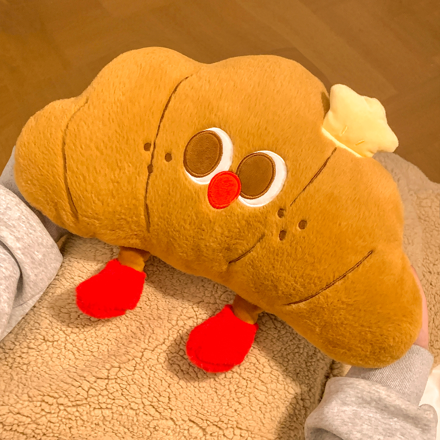 可爱牛角包热水袋充电防爆