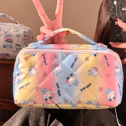 三丽鸥hellokitty化妆包女大容量便携旅行护肤品收纳袋分区洗漱包