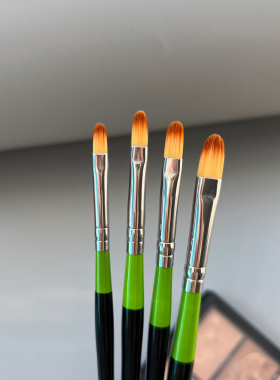 华虹化妆刷遮瑕刷 泪沟法令纹高光刷黑眼圈遮瑕刷D41A