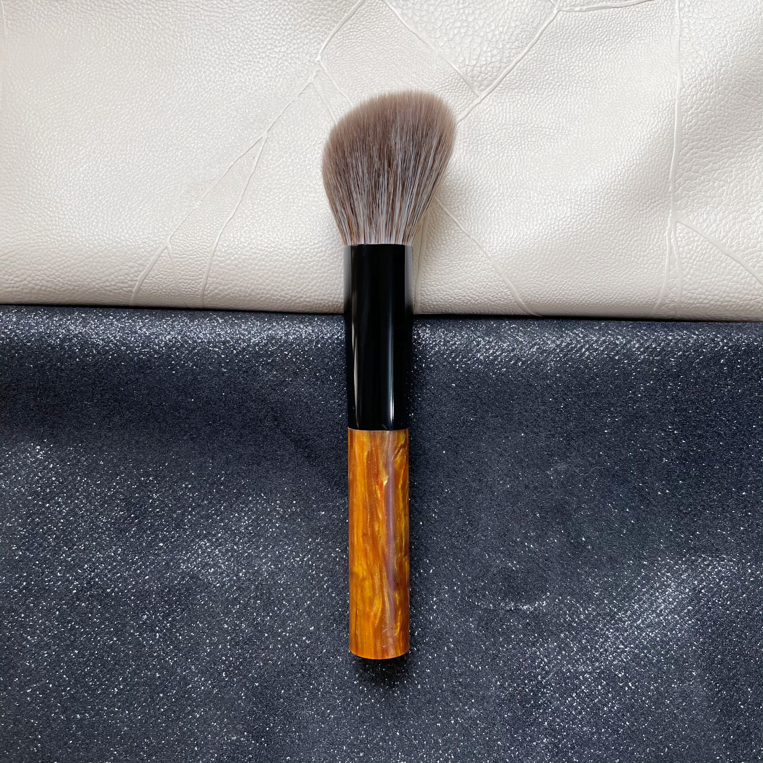 有点暖！1号 坡型散粉刷 粉饼刷 定妆刷D92