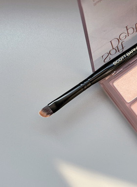 疯狂推荐斜圆刷Scott barnes 60眼线刷下眼影刷卧蚕刷遮瑕刷W07A