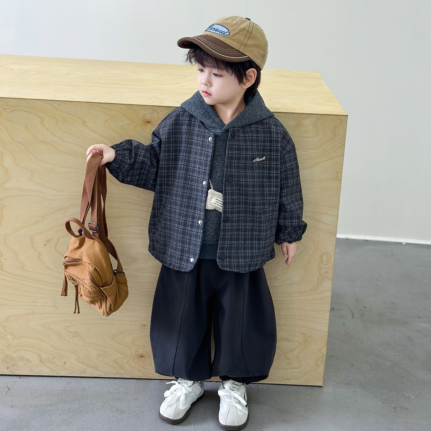 男童洋气春秋套装2026新款儿童韩系宝宝秋装格子马甲三件套衣服潮