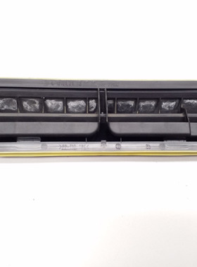 适用奔驰E级C级W212后叶子板出风口C180C200通风口E300格栅W204