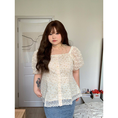 法式田园欧根纱方领泡泡袖上