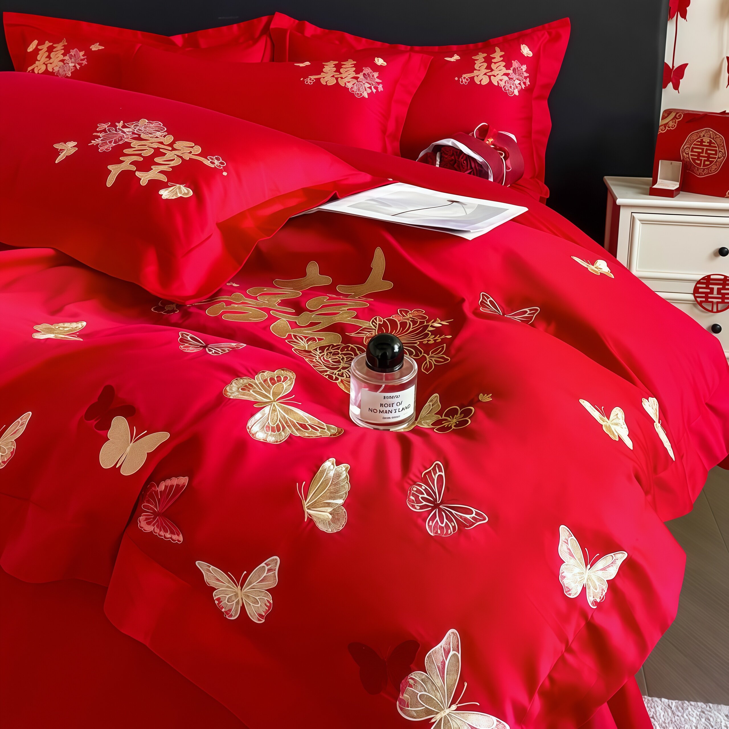 大红色婚庆四件套新婚刺绣蝴蝶喜被结婚床上用品婚房布置被套床单