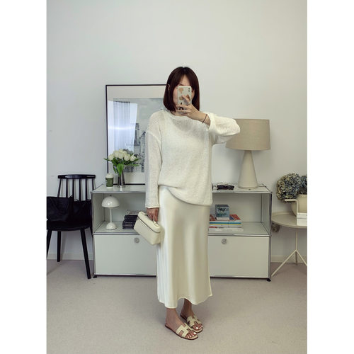 BC奢感飘逸缎面醋酸两侧开衩半身裙长裙 26春夏新款【鸬鹚】