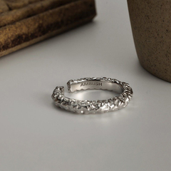 AMBUSH褶皱戒指开口凹凸纹理男女素戒银色轻奢感小众设计不规则戒